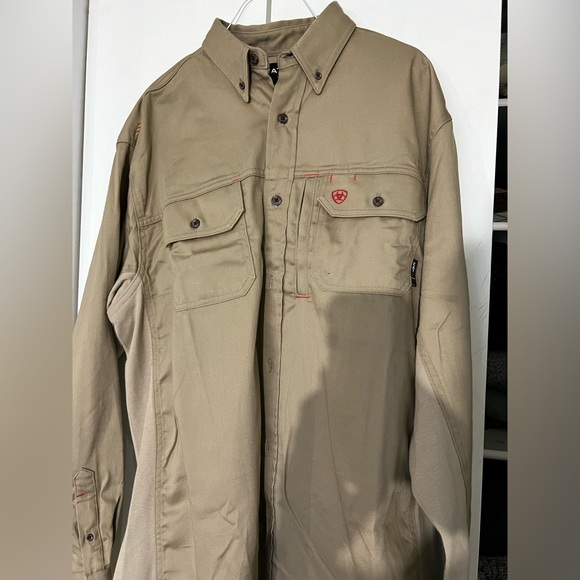 Ariat shirt - Picture 2 of 4